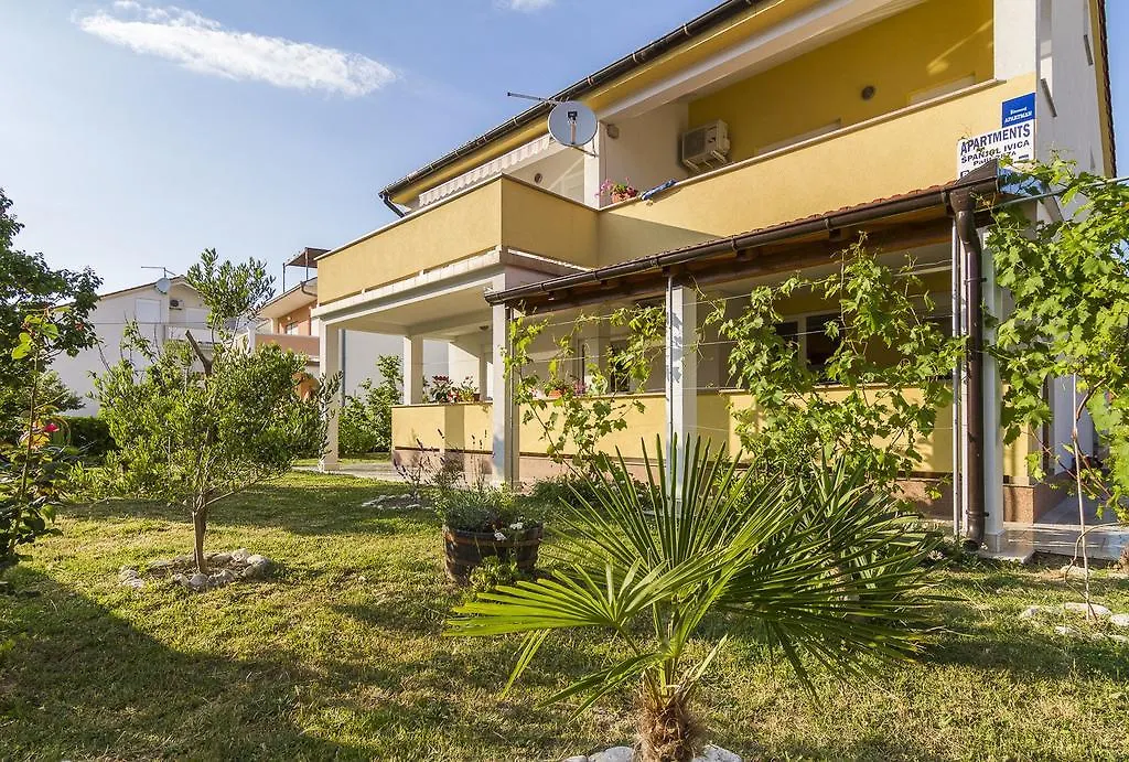 Apartments Ivica Palit