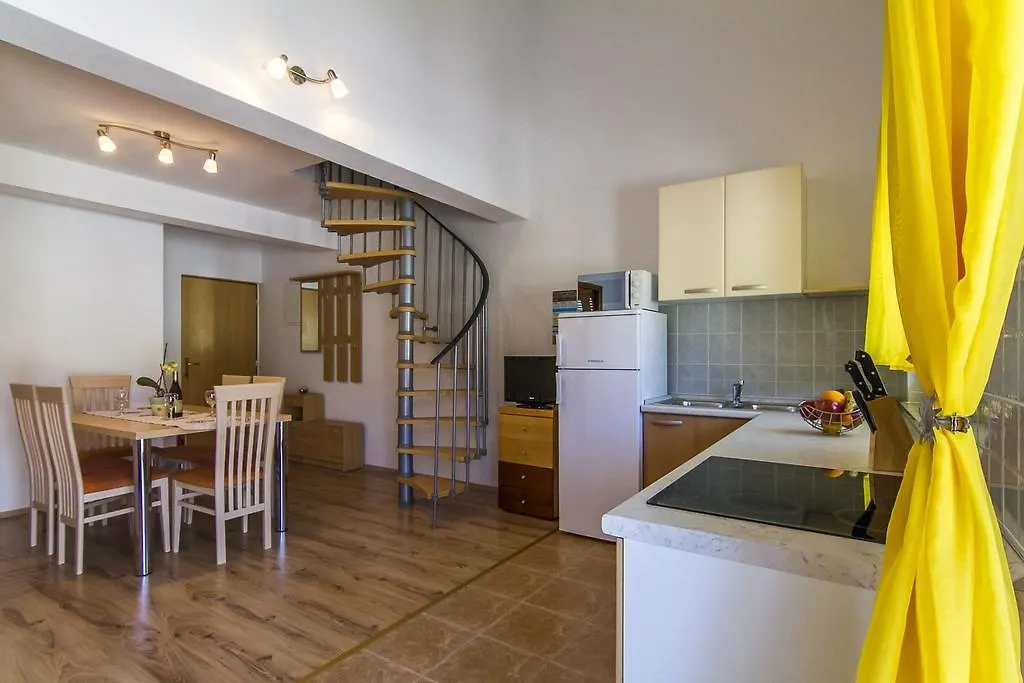 Apartments Ivica Palit Croatia