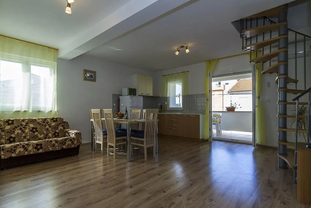 Apartments Ivica New Translation 0*,  Chorvatsko