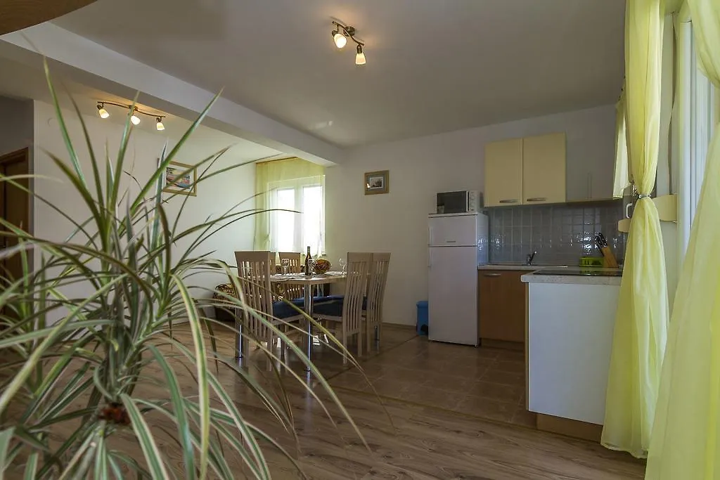 Apartments Ivica Palit Croatia
