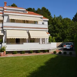 Natasa Apartman